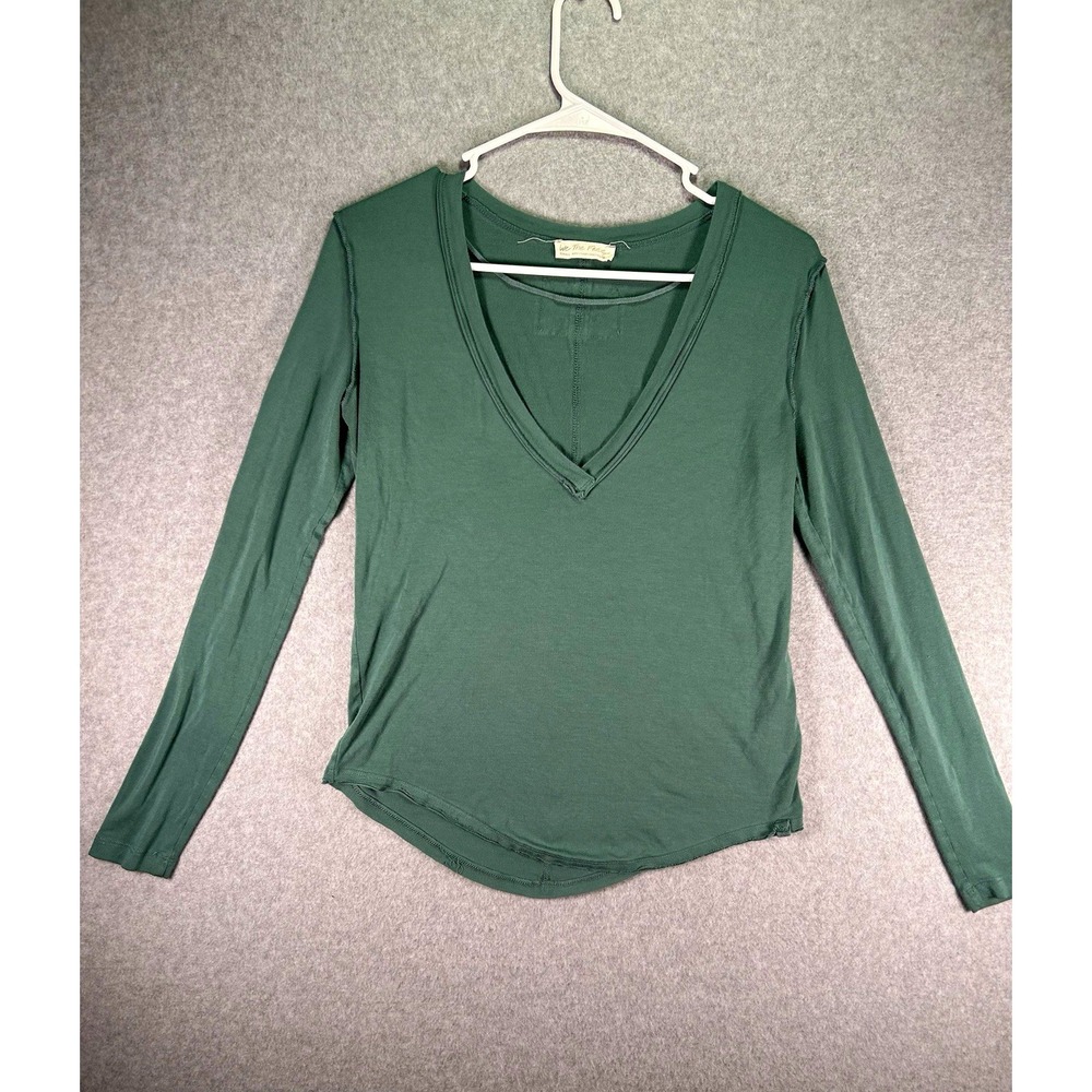 Hole* We The Free Womens XS Green Knit V-Neck Solid Long Sleeve Pullover T-Shirt